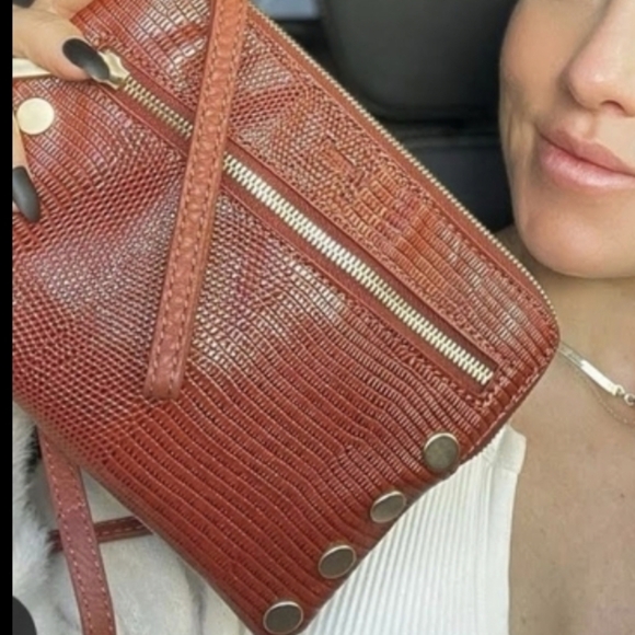 Hammitt Handbags - Rare Hammitt Nash Redwood Lizard Leather Clutch Wristlet Crossbody Bag